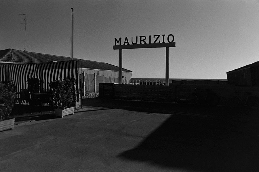 Mauricio Beach Typography 1985